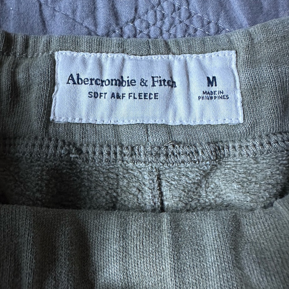Abercrombie & Fitch Soft Fleece Shorts Men's Shorts - Medium - Picture 5 of 7